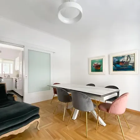 Bright And Roomy Apartment, In The Heart Of Atina Dış mekan fotoğraf
