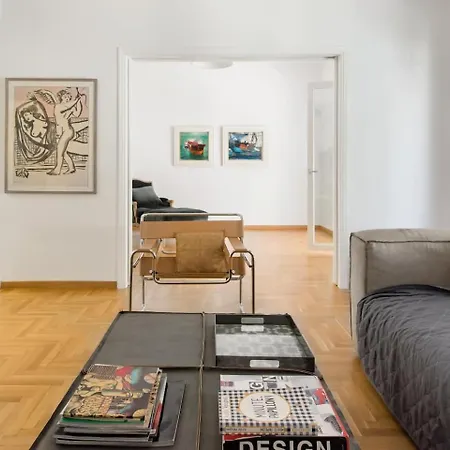 Bright And Roomy Apartment, In The Heart Of Atina Dış mekan fotoğraf