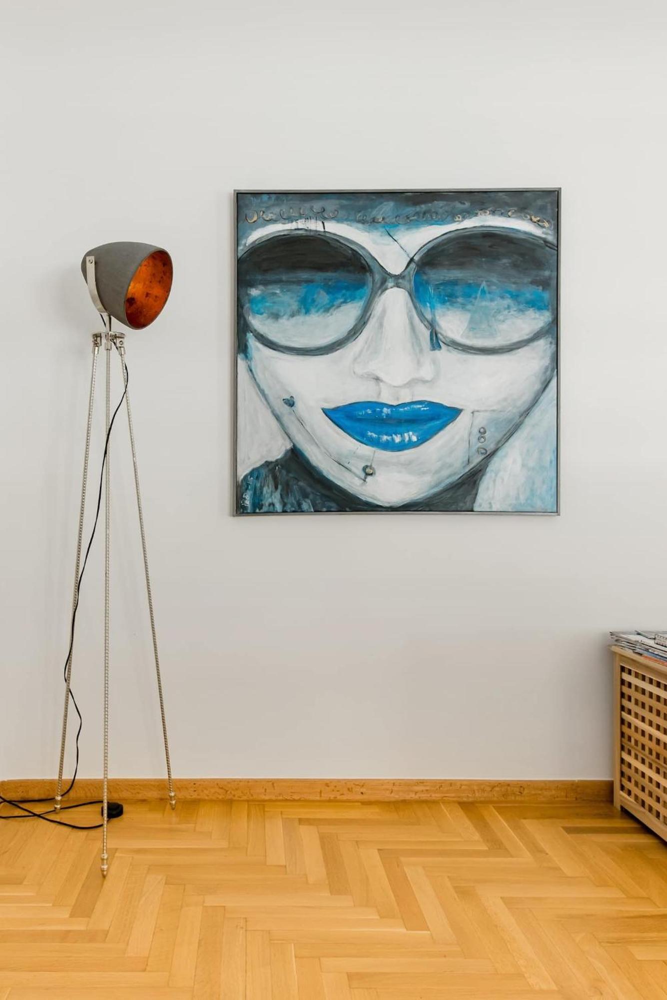 Bright And Roomy Apartment, In The Heart Of *