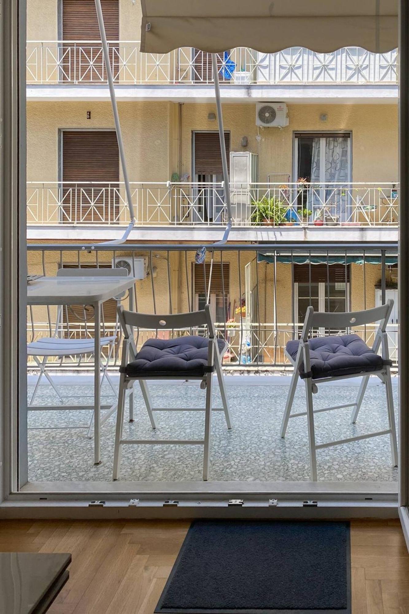 Apartment Bright And Roomy Apartment, In The Heart Of Athens