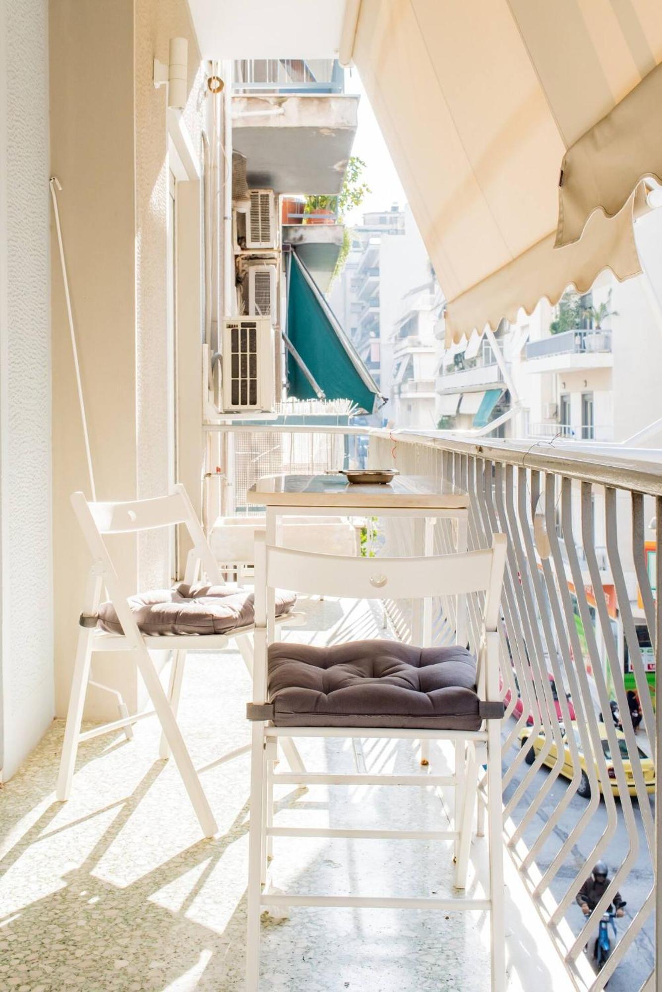 Apartment Bright And Roomy Apartment, In The Heart Of